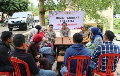 Kapolres Mukomuko Dengarkan Curhatan Pembesuk Tahanan