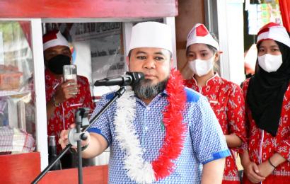 Wali Kota Helmi Hasan Launching Bakso Merah Putih 
