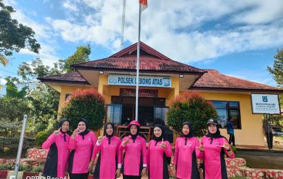 Jumat Pagi, Bhayangkari Polsek Lebong Atas Senam Pagi Bersama