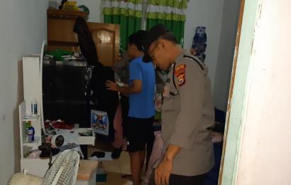 Quick Respon, Polsek Padang Jaya Sambangi Rumah Korban Pencurian