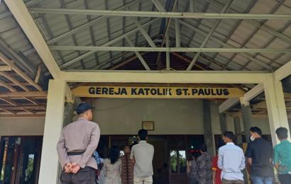 Polsek Ketahun Beri Pengamanan Gereja 