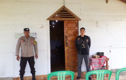 Personel Polsek Bermani Ulu Lakukan Pengamanan Ibadah Mingguan di Gereja