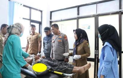 Korban saat di Puskesmas