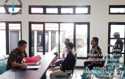 Satreskrim Polres Lebong Serah Terima Tersangka dan BB ke Kejari Lebong
