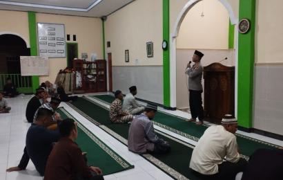 Kapolsek Enggano Isi Kultum Sebelum Salat Tarawih