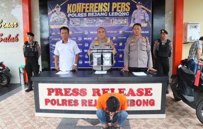 Melintas di Rejang Lebong Bawa Sabu dan Ganja, Warga Kota Bengkulu Diringkus Polsek Sindang Kelingi