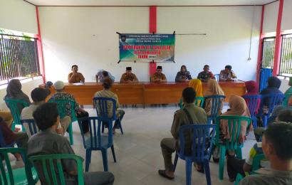 Bhabinkamtibmas Polsek Ketahun Pantau dan Amankan Penyaluran BLT DD Desa Bumi Harjo 