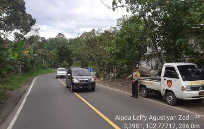 Polsek Padang Ulak Tanding Patroli Dijalan Lintas Lubuk Linggau - Curup.
