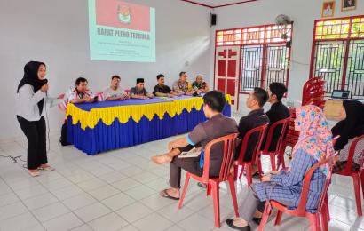 Bhabinkamtibmas Polres Bengkulu Utara Hadiri Kegiatan Pleno Terbuka Pemutakhiran Data  Pemilih 