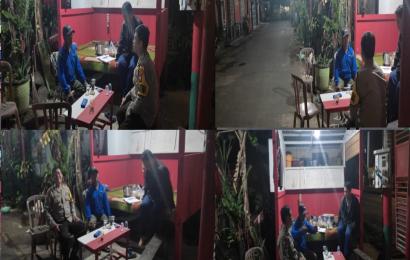 Bhabinkamtibmas Polsek Kampung Melayu Patroli Dialogis dan Sambangi Pos Ronda