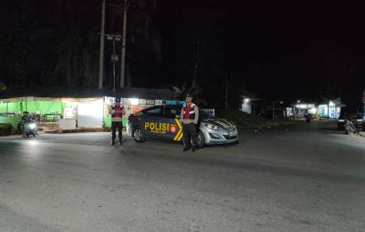 Cegah Gangguan Keamanan, Polsek Lais Laksanakan Pengamanan dan Patroli Saat Warga Salat Tarawih