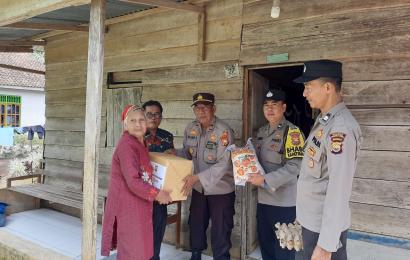 Polres Bengkulu Utara Kembali Distribusikan Bansos Kepada Masyarakat