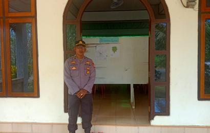 Polsek Putri Hijau Berikan Pengamanan Ibadah Jumat Agung 