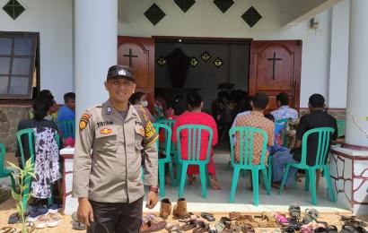 astikan Ibadah Jumat Agung Aman dan Nyaman Polsek Giri Mulya Lakukan Pengamanan
