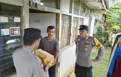 Warga Pagar Dewa dan Tebat Kubu Terima Bantuan Sosial dari Polsek Kota Manna 