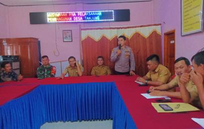 Kapolsek Kedurang Hadiri Pra Pelaksanaan Musrenbang Desa Tanjung Negara Kecamatan Kedurang