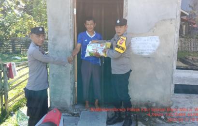 Bansos Polsek Kaur Selatan Berlanjut, Kali ini Warga Desa Jembatan Dua Penerimanya