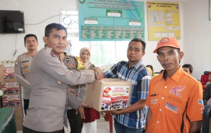 Polri Peduli, Bid Humas Polda Bengkulu Distribusikan Bantuan Kemanusian Untuk Negeri