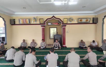 hukum