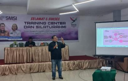 Buka Pelatihan SMSI Sumut, Ijeck Ajak Menata Ruang Publik di Dunia Maya ke Arah Positif