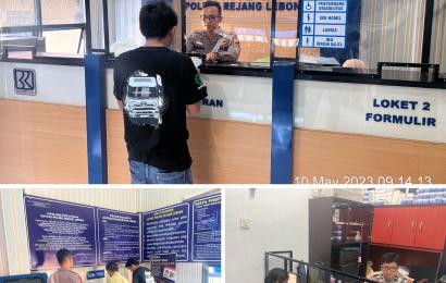 Bentuk Kehadiran Polri, Sat Lantas Polres RL Melaksankan Pelayanan Publik