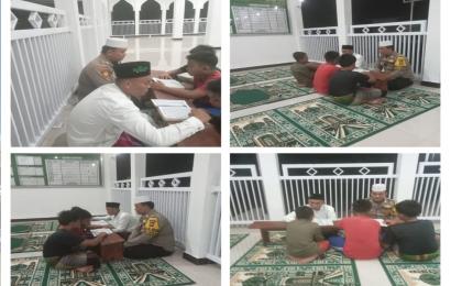 Bhabinkamtibmas Polsek Selebar Laksanakan Pengajian Rutin  Anak-Anak di Masjid