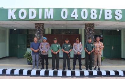 Perkuat Sinergi, Kapolres AKBP Florentus Situngkir Kunjungi Kodim 0408 