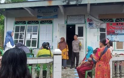 Bhabinkamtibmas Polsek Lebong Utara Kunjungan dan Monitoring ke Desa 