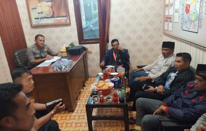 Siap Menyukseskan Pilkades, Kapolsek Sindang Kelingi Gelar Rakor Bersama Panitia