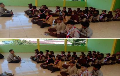 Bhabinkamtibmas Polsek Muara Bangkahulu Lakukan Pembinaan Karakter Kurikulum Pramuka Wajib di SDN 71 Kota Bengkulu 