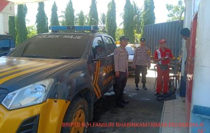 Polsek Maje Berikan Pengamanan dan Pengawasan Ketersedian BBM di SPBU Air Numan Jaya