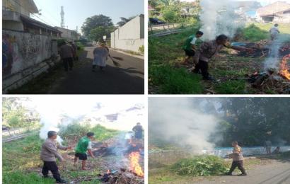Gotong Royong Bersama Warga, Bhabinkamtibmas Polsek Teluk Segara Sampaikan Imbaun Ini 