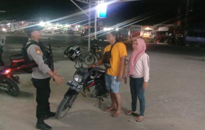 Melalui Patroli Malam, Polisi Berikan Imbauan Kamtibmas Kepada Masyarakat