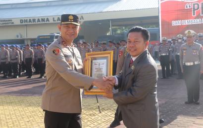 Kapolda Bengkulu Terima Penghargaan “Presisi Award” dari Lemkapi