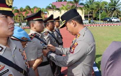 Kapolres Mukomuko Pimpin Upacara Sertijab Kasat Lantas dan Kasat Intel