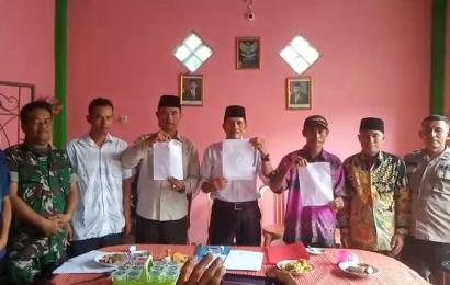 Bhabinkamtibmas Polsek Kotapadang Monitoring Pengambilan No Urut Calon Kades Desa Suka Merindu 