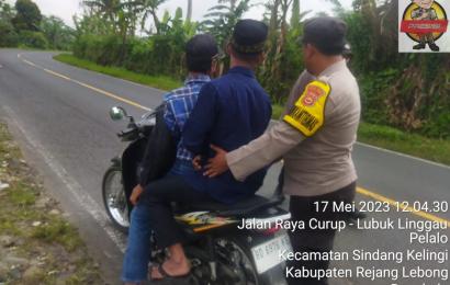 Cipta Kondisi, Polsek Sindang Kelingi Gelar Razia dan Berikan Imbauan Warga Tentang Larangan Sajam Atau Senpi