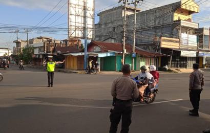 Bentuk Pelayanan Kepada Masyarakat, Polres Bengkulu Selatan Gelar Pengaturan Lalin Pagi Hari 