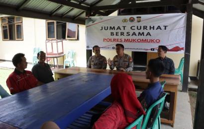 Kapolres Mukomuko Jumat Curhat Bersama Masyarakat di Polres Mukomuko