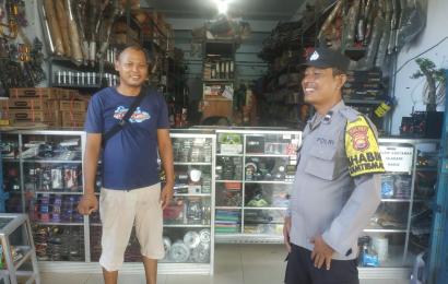 Sambangi Bengkel Motor, Bhabinkamtibmas Desa Kota Bani Sampaikan Himbauan Kamtibmas
