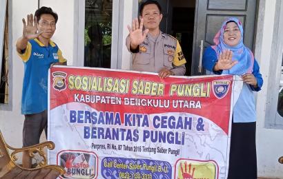 Babinkamtibmas Polsek Batik Nau Sosialisasi Saber Pungli