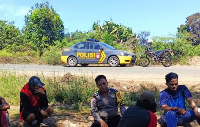 Pak Babin Nongkrong Bareng Dengan Warga Bincang Kamtibmas