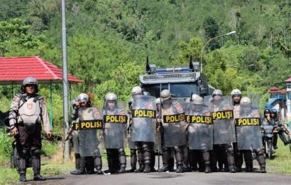 Polres Kepahiang Bersama Brimob Gelar Simulasi Unras dan Teror Bom di PLTA Musi