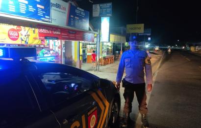 Antisipasi Gangguan Keamanan dan Kejahatan, Polsek Lais Laksanakan Patroli Blue Light.
