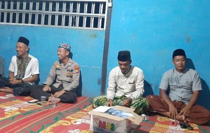 Polisi RW Ajak Warga di Dusun Air Solok Untuk Selalu Kompak Disegala  Hal