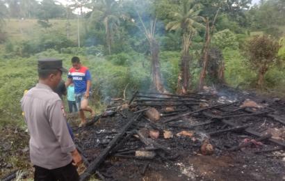 Polisi Datangi Lokasi Rumah Kosong Kebakaran
