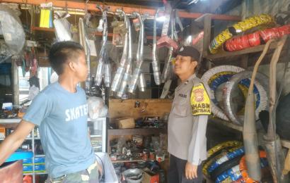  Sambangi Pemilik Bengkel, Bhabinkamtibmas Polsek Putri Hijau Berikan Imbaun Kamtibmas  