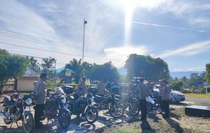 Tingkatkan Pelayanan Publik, Kapolsek Padang Jaya Periksa Ranmor Dinas
