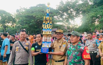  Hadiri Penutupan Turnament Cup Tanjung Kemuning, Kapolsek : Berjalan Sukses dan Aman 