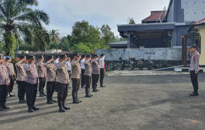 Latih Kekompakan, Kapolsek Giri Mulya Pimpin Latihan Perdaspol 